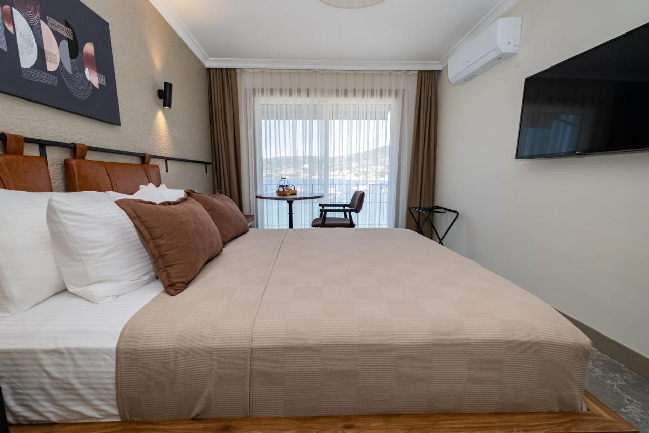 Bd Suites Foça Exteriör bild