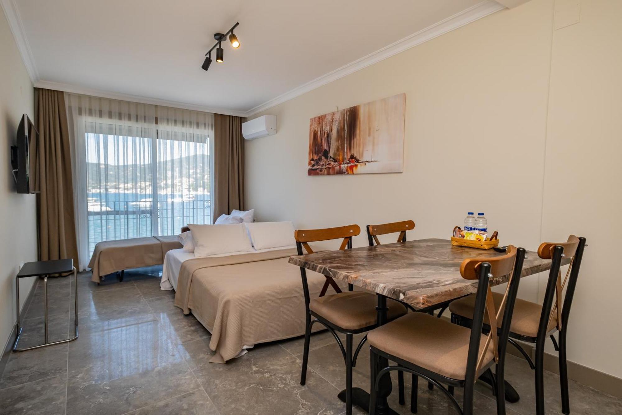Bd Suites Foça Exteriör bild