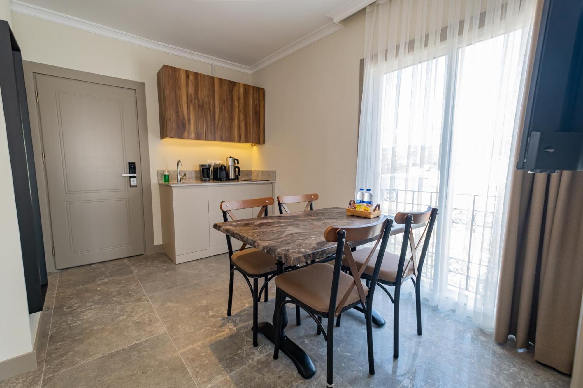 Bd Suites Foça Exteriör bild